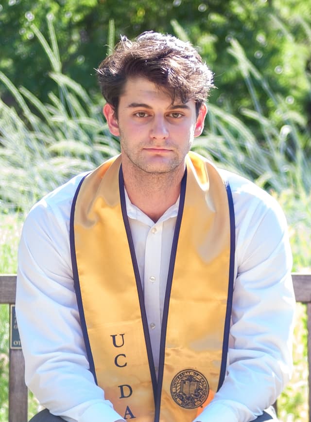 Paul Hubbs graduation photo